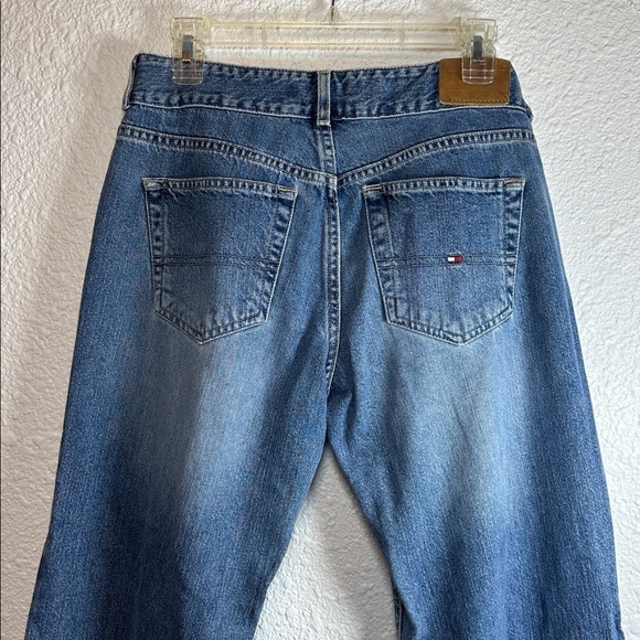 Vintage Tommy Hilfiger Women's High Rise Denim Blue Jeans, Size 6 - Picture 5 of 10